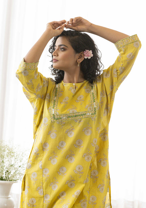 Yellow floral discharge print Kurta with Salwar (set of 2)