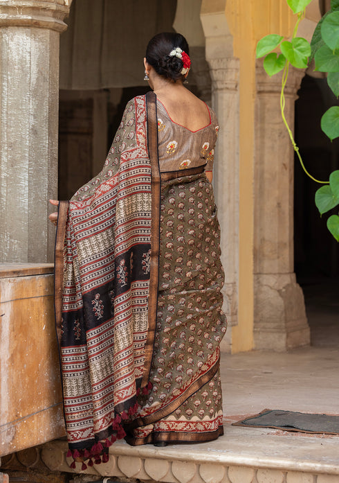 Varuna Kashish Grey Bagru Print Saree with Red small Booti blouse