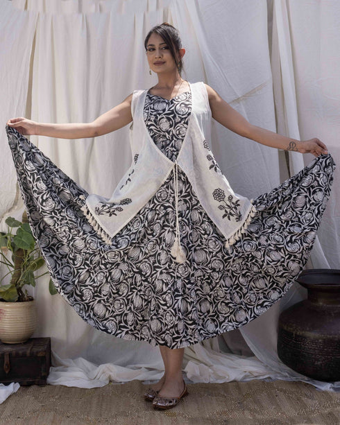 Black Pomegranate Print Flared Dress with Cape (set of 2)