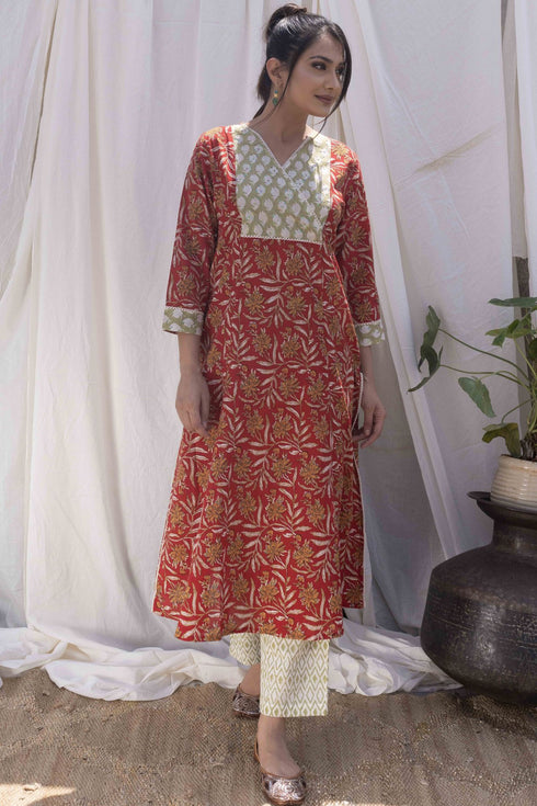 Red Jaal print A-line Kurta with Pant (set of 2)