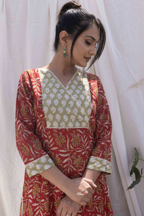 Red Jaal print A-line Kurta with Pant (set of 2)