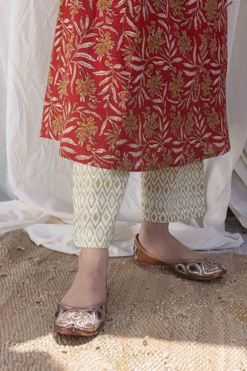 Red Jaal print A-line Kurta with Pant (set of 2)