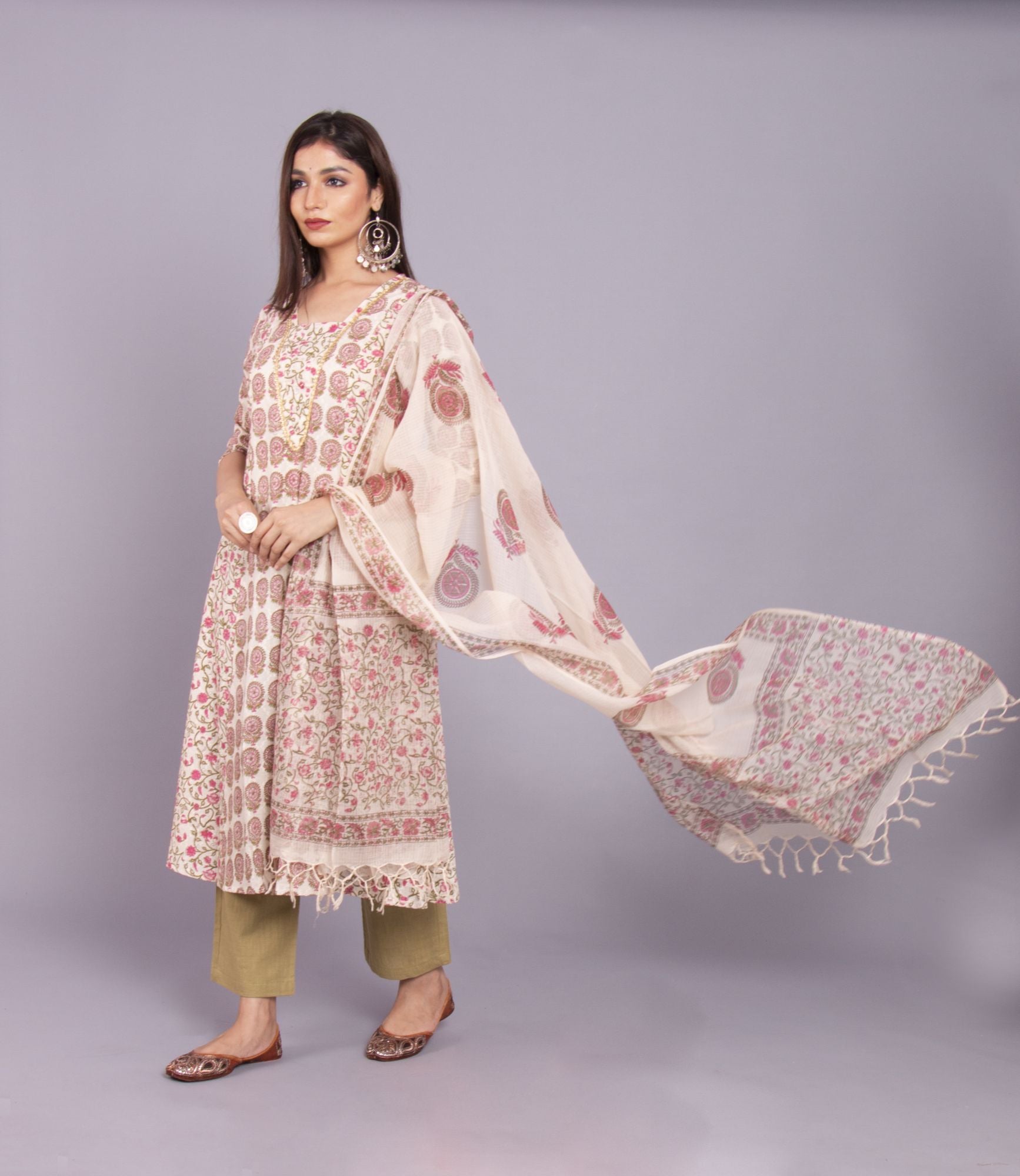 Green Doby A-Line Kurta with Pant And Dupatta (Set Of 3)
