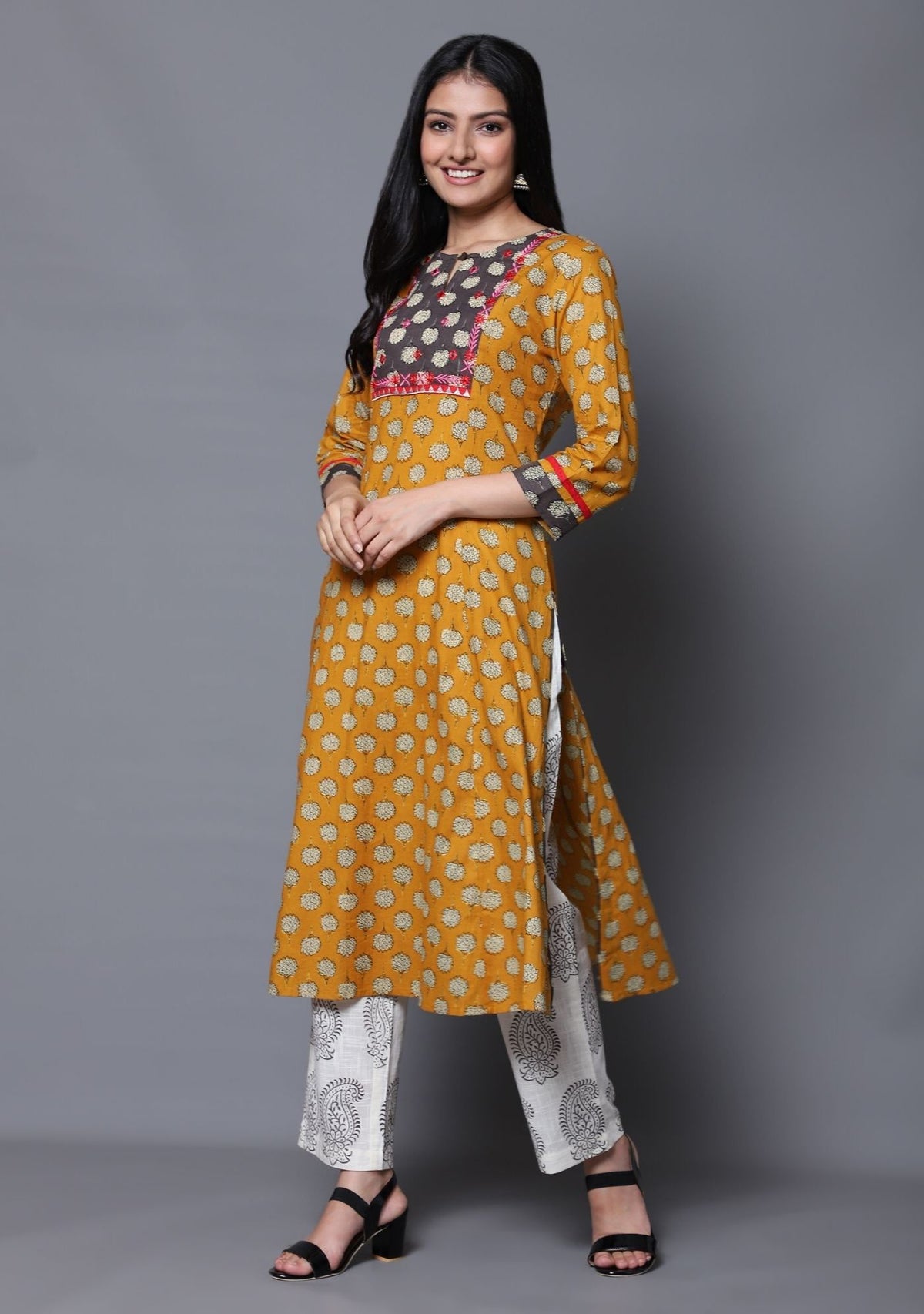 Yellow Booti Print Kurta with Pant (Set of 2)