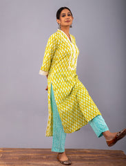 Lime green straight kurta with pant (Set of 2)