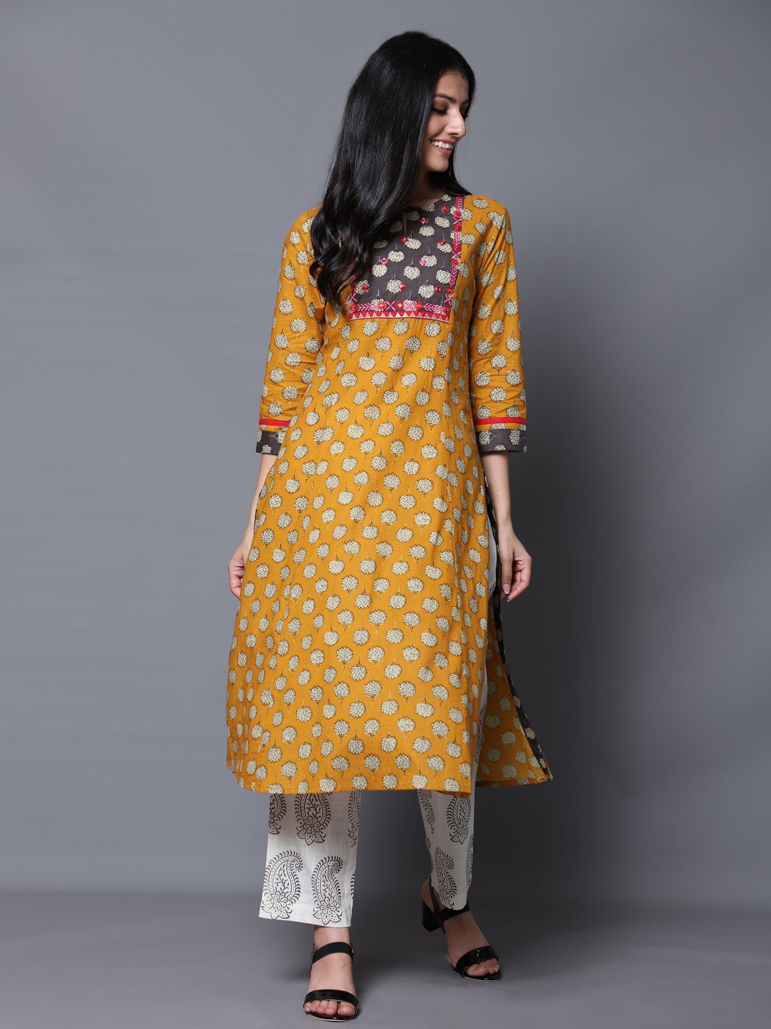 Yellow Booti Print Kurta with Pant (Set of 2)